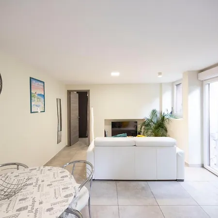 Le Victor, Jardin Privé, Parking Aix-les-Bains